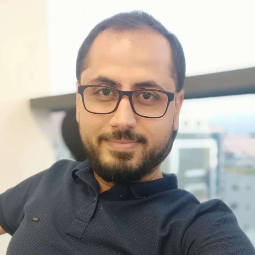 Professional headshot of Raja Abu Salameh, Senior Software Engineer